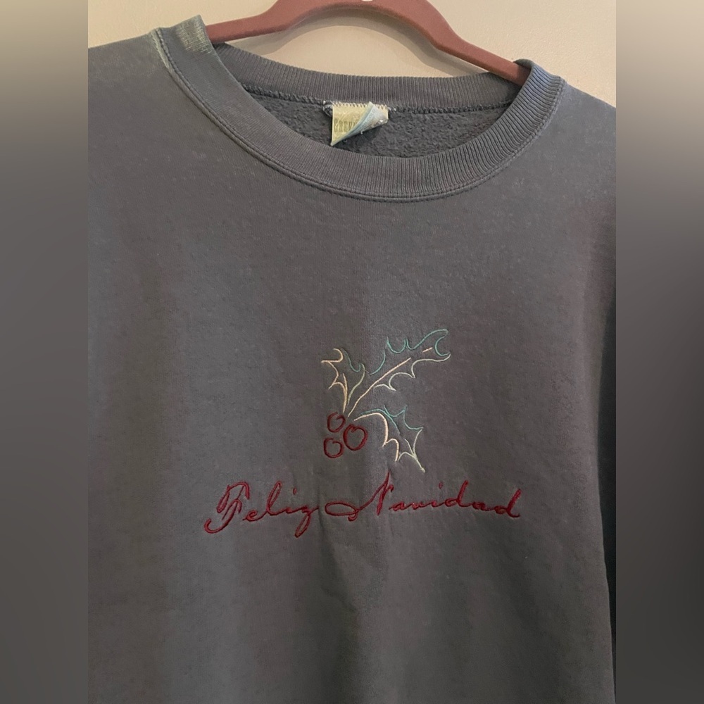 Vintage Feliz Navidad Embroidered Christmas Gray Sweatshirt - Picture 2 of 6